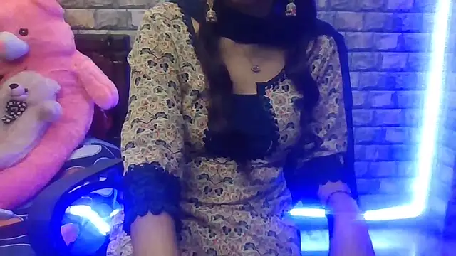 Sexy iknoor online show from October 7, 4:20 am