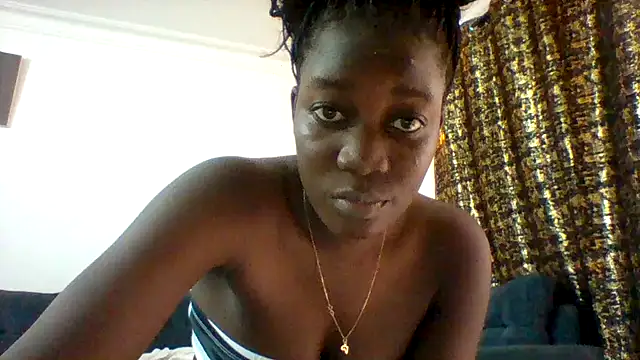 Snapshot of Alessandrajenna chatting on March 21, 12:54 pm Alessandrajenna online show from March 21, 12:54 pm