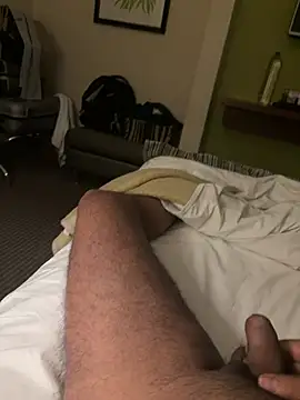 Snapshot of yourheroforfun chatting on January 15, 8:12 pm yourheroforfun online show from January 15, 8:12 pm