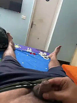 Snapshot of yourheroforfun chatting on February 23, 6:05 pm yourheroforfun online show from February 23, 6:05 pm