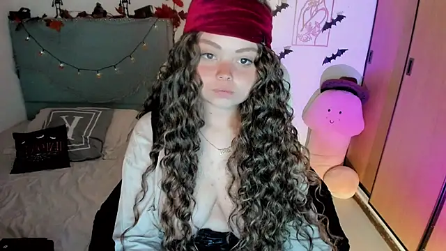 Snapshot of damn_that_booty chatting on October 28, 10:30 am damn that booty online show from October 28, 10:30 am