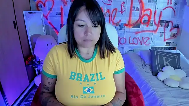 bigbooty-30 online show from February 17, 11:55 am