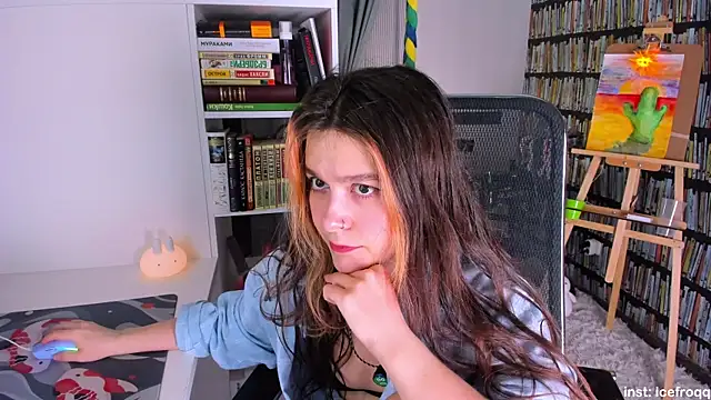 icefroqq online show from August 3, 8:56 pm