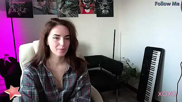 Snapshot of xx_adrihanna_xx chatting on February 12, 6:08 am xx adrihanna xx online show from February 12, 6:08 am