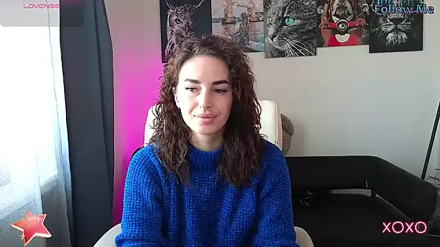 Snapshot of xx_adrihanna_xx chatting on February 17, 7:26 am xx adrihanna xx online show from February 17, 7:26 am