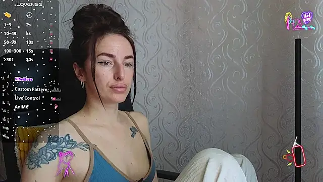 xx adrihanna xx online show from May 27, 8:33 am