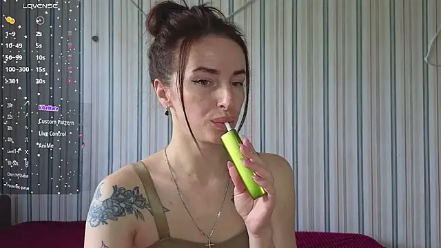 xx adrihanna xx online show from June 17, 6:05 am