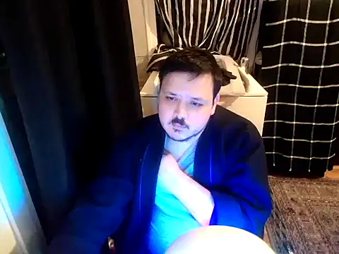 Bebemickey75 online show from March 14, 11:00 pm