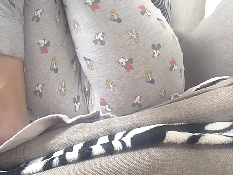 Snapshot of Web_Lady chatting on February 23, 7:17 pm Web Lady online show from February 23, 7:17 pm