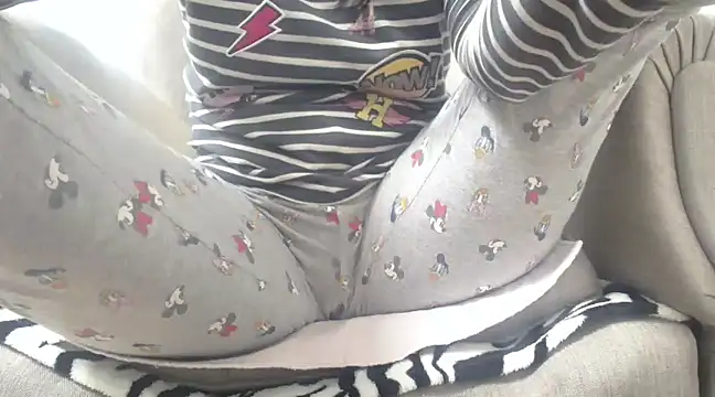 Snapshot of Web_Lady chatting on February 25, 9:02 pm Web Lady online show from February 25, 9:02 pm