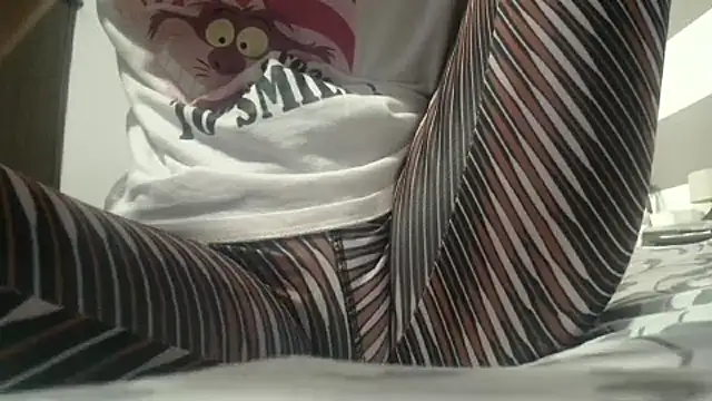 Snapshot of Web_Lady chatting on October 7, 12:35 pm Web Lady online show from October 7, 12:35 pm