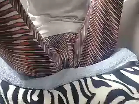 Snapshot of Web_Lady chatting on November 20, 9:42 am Web Lady online show from November 20, 9:42 am