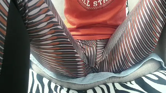 Snapshot of Web_Lady chatting on November 21, 10:25 am Web Lady online show from November 21, 10:25 am