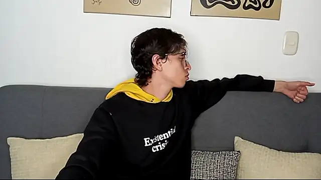 Norehg online show from October 3, 8:39 pm