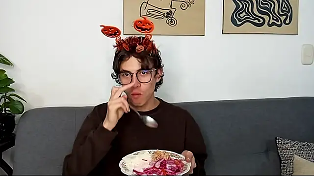 Norehg online show from October 17, 11:29 pm