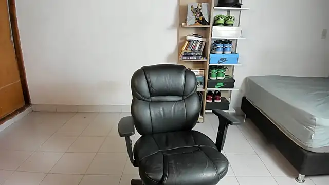 imtonny19 online show from December 2, 1:11 am