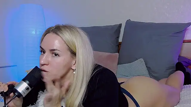 SofiJames online show from December 26, 6:19 am