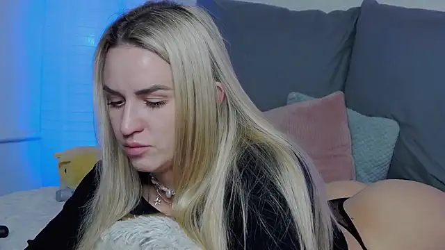 SofiJames online show from January 28, 6:16 am