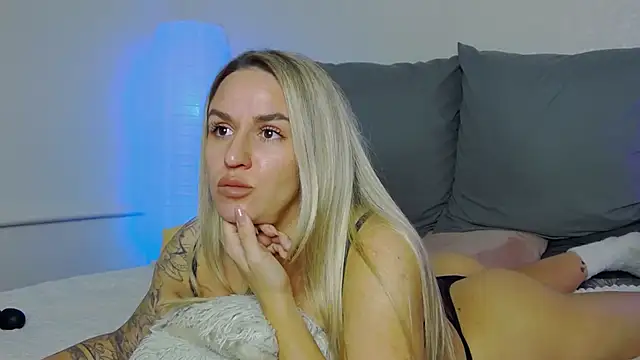 SofiJames online show from October 24, 6:54 am