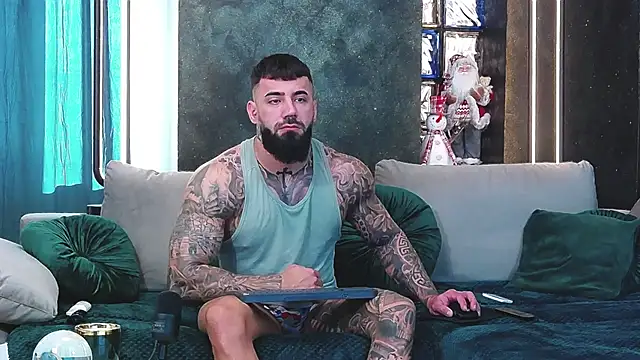 masterkingofmusclee online show from December 12, 9:40 am