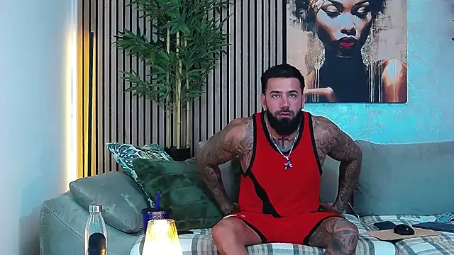 masterkingofmusclee online show from May 7, 6:41 am