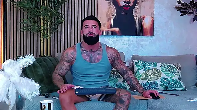 masterkingofmusclee online show from June 24, 3:49 am
