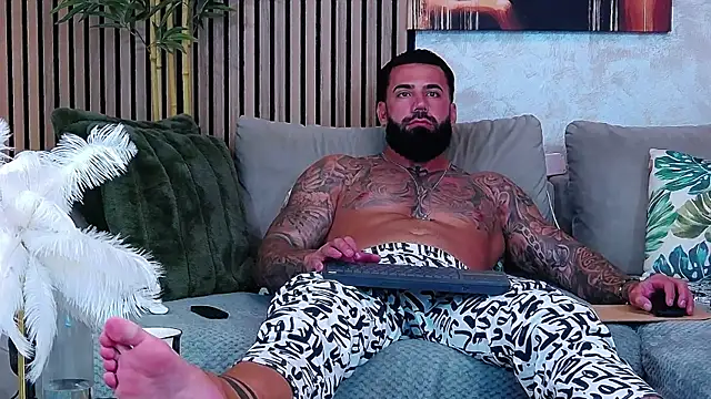masterkingofmusclee online show from June 25, 10:14 pm