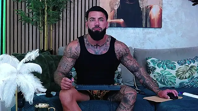 masterkingofmusclee online show from July 20, 8:17 am