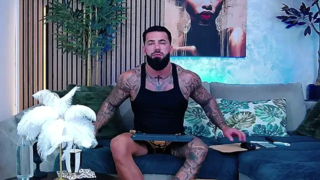 masterkingofmusclee online show from August 3, 9:15 am