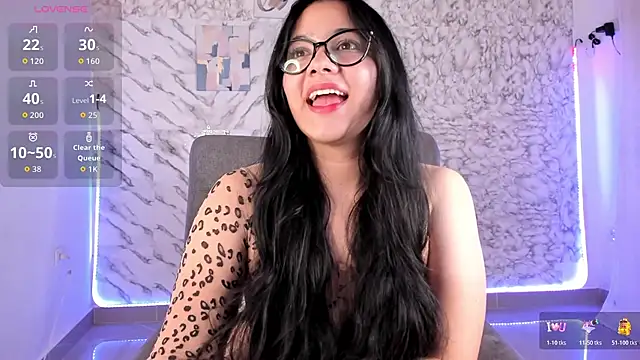 Snapshot of VALERIADREMS chatting on October 19, 2:01 am VALERIADREMS online show from October 19, 2:01 am