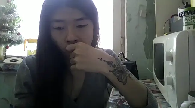 Snapshot of CarlyJoy chatting on January 12, 10:12 am CarlyJoy online show from January 12, 10:12 am