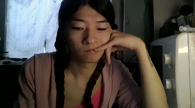 Snapshot of CarlyJoy chatting on February 9, 12:19 pm CarlyJoy online show from February 9, 12:19 pm