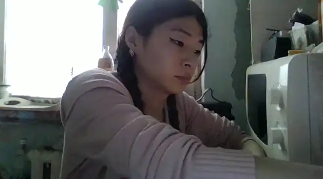 Snapshot of CarlyJoy chatting on February 10, 9:58 am CarlyJoy online show from February 10, 9:58 am