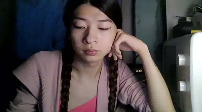 Snapshot of CarlyJoy chatting on February 10, 1:01 pm CarlyJoy online show from February 10, 1:01 pm
