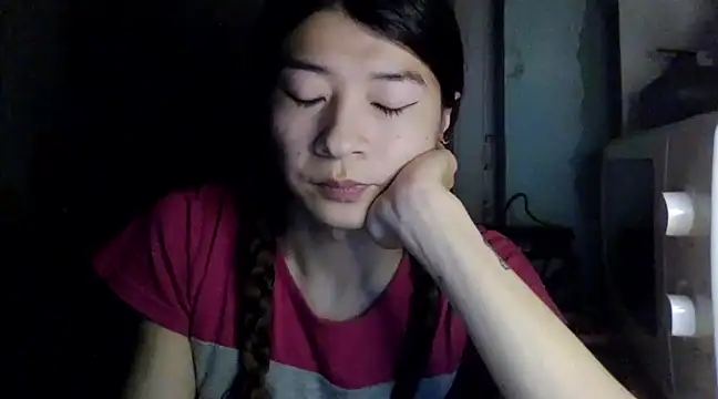 Snapshot of CarlyJoy chatting on February 17, 2:04 pm CarlyJoy online show from February 17, 2:04 pm