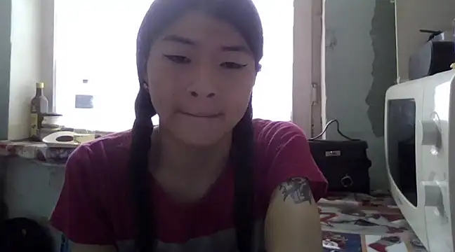 Snapshot of CarlyJoy chatting on February 19, 10:56 am CarlyJoy online show from February 19, 10:56 am