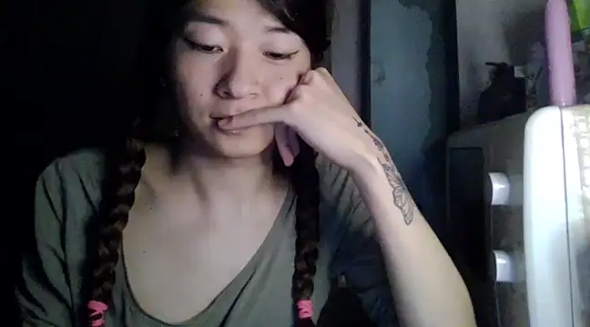Snapshot of CarlyJoy chatting on February 26, 6:32 pm CarlyJoy online show from February 26, 6:32 pm