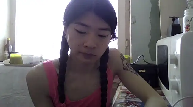 Snapshot of CarlyJoy chatting on March 11, 7:37 am CarlyJoy online show from March 11, 7:37 am