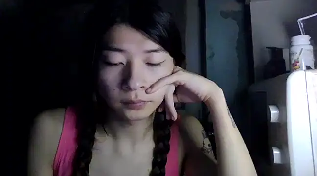 Snapshot of CarlyJoy chatting on March 11, 2:29 pm CarlyJoy online show from March 11, 2:29 pm