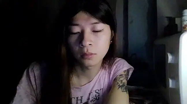Snapshot of CarlyJoy chatting on March 13, 3:39 pm CarlyJoy online show from March 13, 3:39 pm