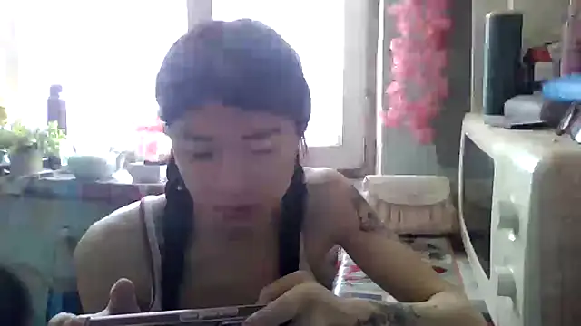 Snapshot of CarlyJoy chatting on May 2, 9:03 am CarlyJoy online show from May 2, 9:03 am