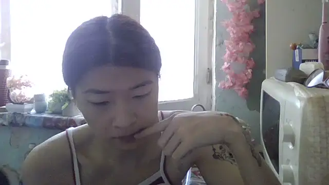CarlyJoy online show from July 9, 10:19 am