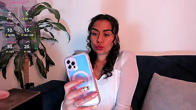 Snapshot of im_amber chatting on November 5, 1:44 pm im amber online show from November 5, 1:44 pm