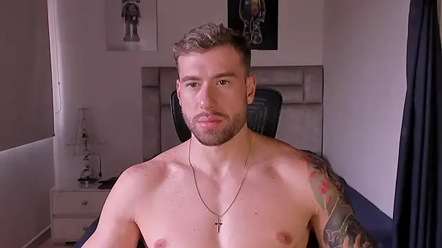 paul rogerr online show from October 18, 4:52 pm