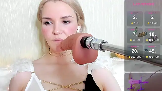 Snapshot of Kaya_Devis chatting on January 4, 8:17 am Kaya Devis online show from January 4, 8:17 am