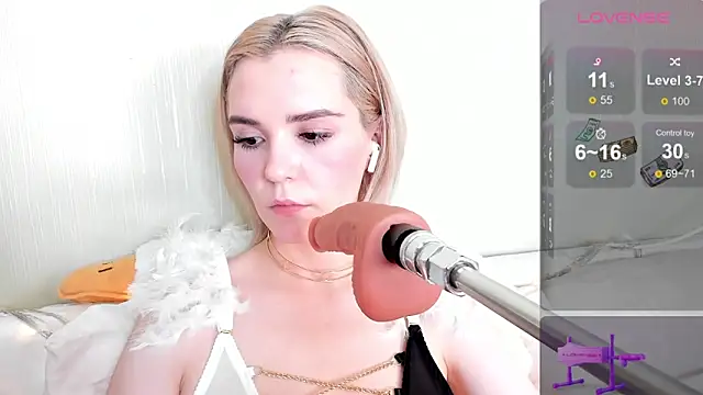 Snapshot of Kaya_Devis chatting on March 9, 8:29 am Kaya Devis online show from March 9, 8:29 am