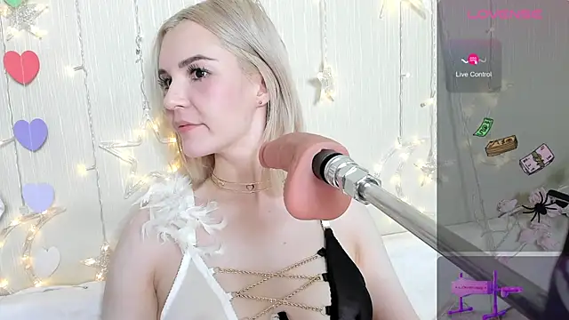 Snapshot of Kaya_Devis chatting on November 2, 4:37 am Kaya Devis online show from November 2, 4:37 am