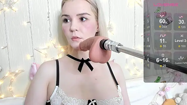 Snapshot of Kaya_Devis chatting on November 8, 4:45 am Kaya Devis online show from November 8, 4:45 am