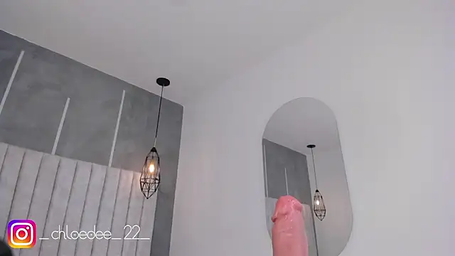 chloe d online show from January 22, 2:03 pm