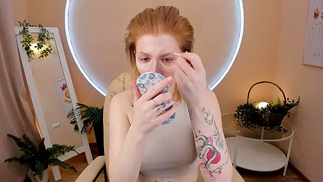 Mira  Blush online show from December 3, 1:43 pm